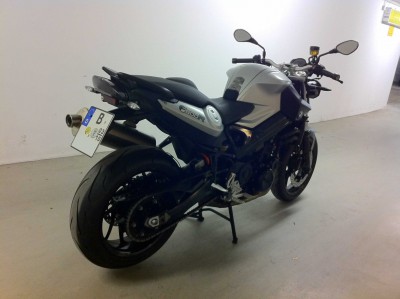 F800R_3xx.jpg