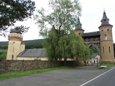 008-20.jpg
