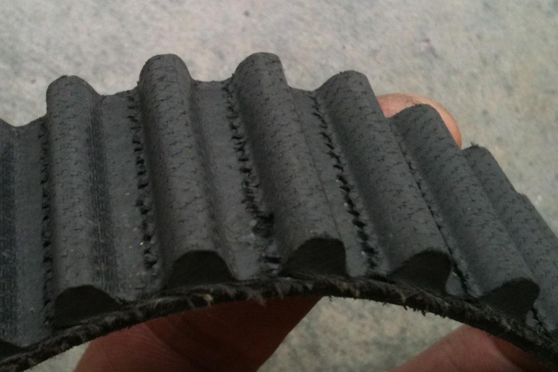 Riemen nach 60000km A.jpg