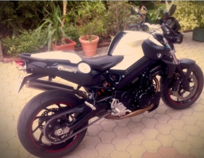 f800r.jpg
