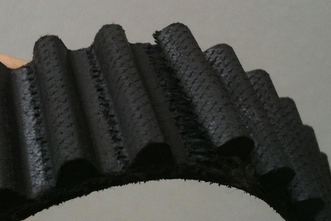 Riemen nach 60000km B.jpg
