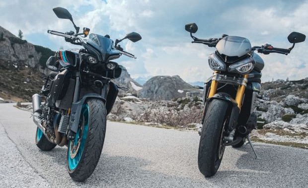 Yamaha MT10 vs Triumph Speed Triple RS.jpg