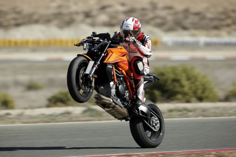 KTM_1390_Super_Duke_R_2024_181.jpg