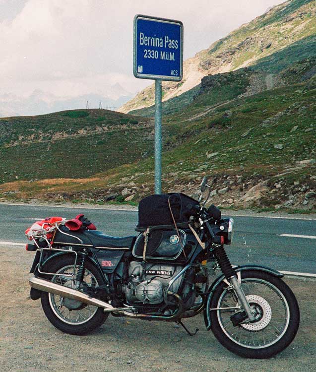 92-BMW-R90-03.jpg